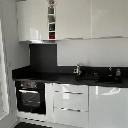 Bel Avec Terrasse, 2 Pieces, Proche Centre-ville, 4 Pers., Parking, Wifi, Animaux Acceptes - Fr-1-487-344